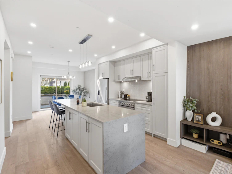 1-115 W Queens Road, North Vancouver, BC, V7N 2K4 - 7