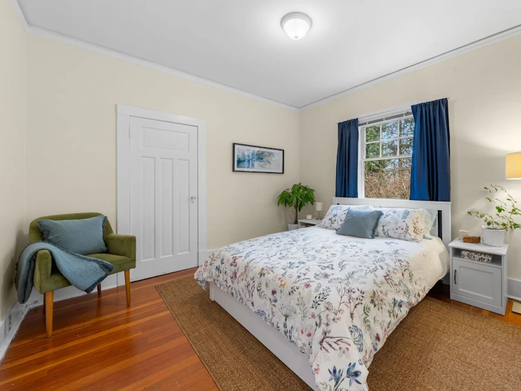 163 E Kings Road, North Vancouver, BC, V7N 1H4 - 16