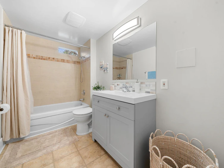 163 E Kings Road, North Vancouver, BC, V7N 1H4 - 21