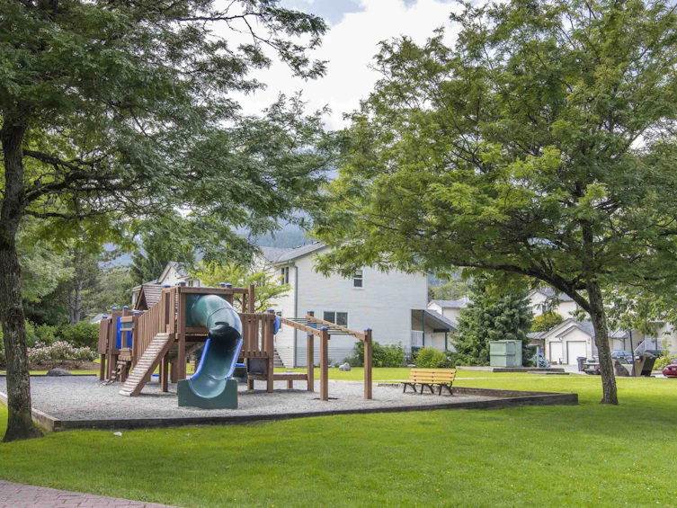 100-39920 Government Road, Squamish, BC, V8B 0G5 - 18