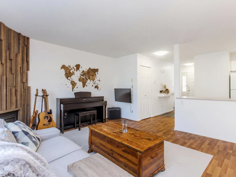 100-39920 Government Road, Squamish, BC, V8B 0G5 - 5