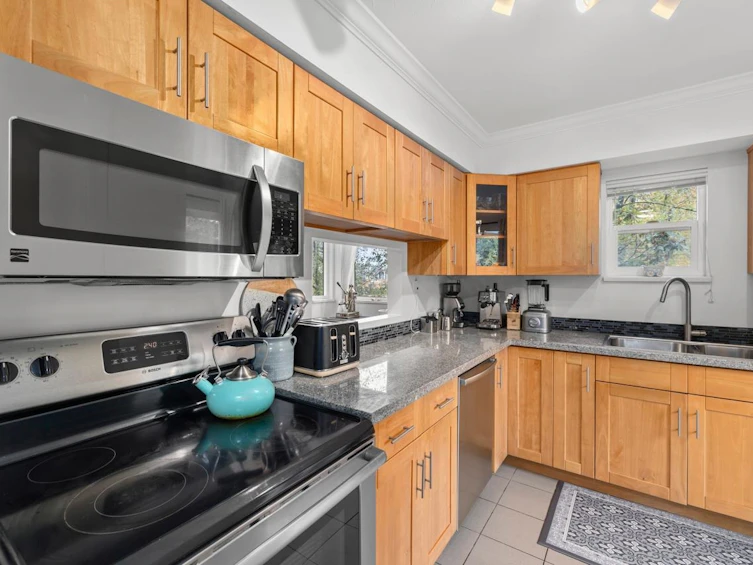 3066 Smith Avenue, Burnaby, BC, V5G 4M6 - 8