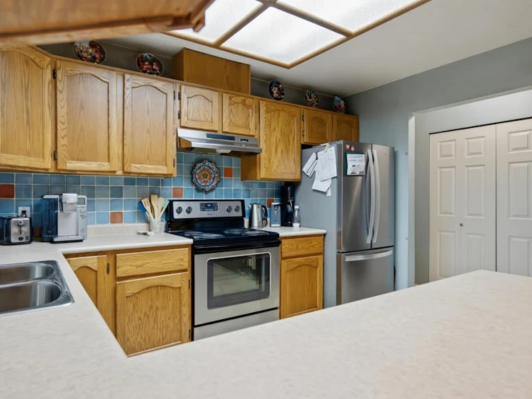 7-18960 Advent Road, Pitt Meadows, BC, V3Y 2G4 - 6