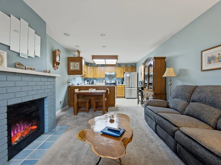 7-18960 Advent Road, Pitt Meadows, BC, V3Y 2G4 - 11