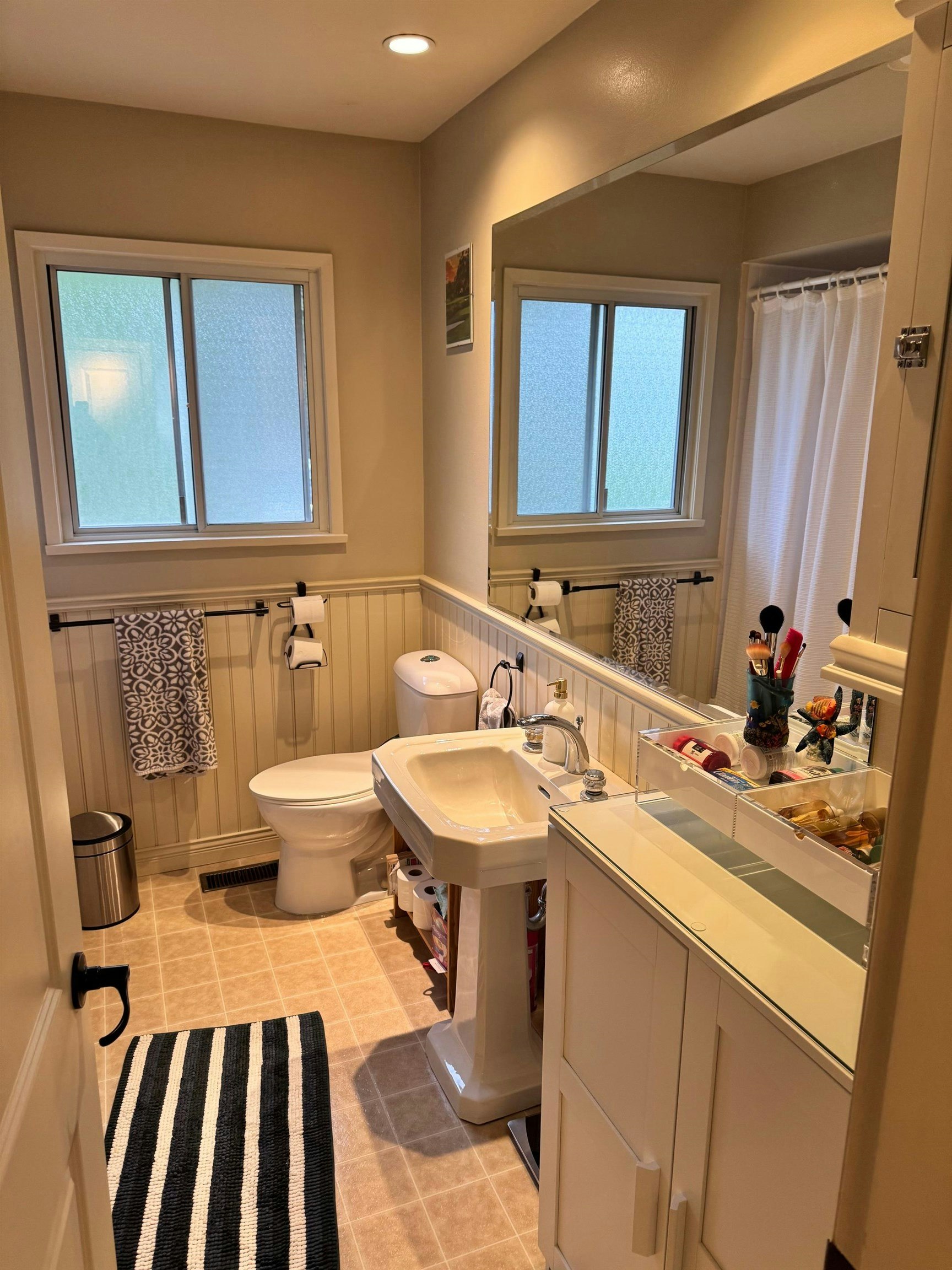 For Sale: 15980 Thrift Avenue, Surrey, BC - REW