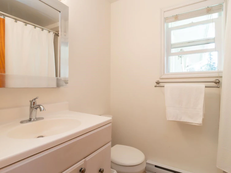 40409 Perth Drive, Squamish, BC, V0N 1T0 - 23