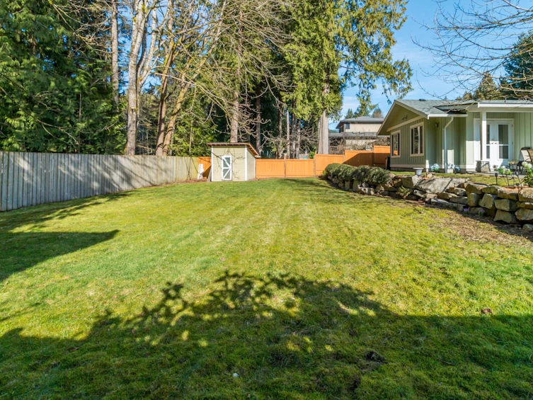 40409 Perth Drive, Squamish, BC, V0N 1T0 - 39