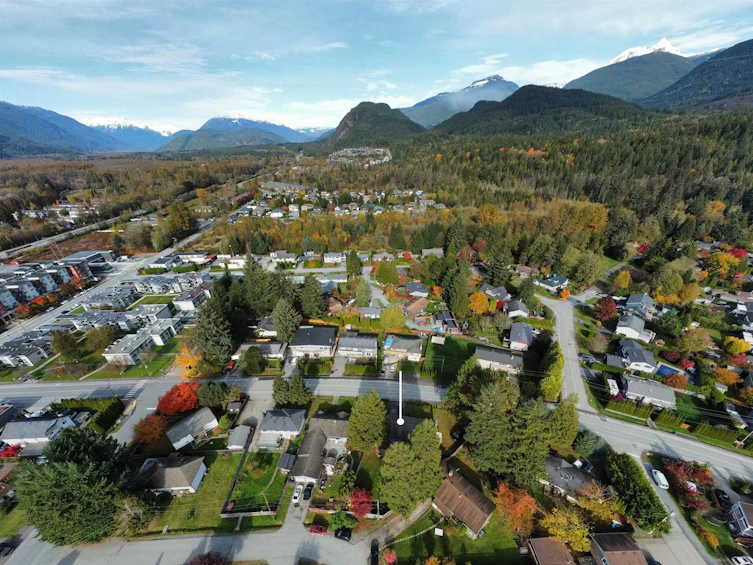 2026 Garibaldi Way, Squamish, BC, V0N 1T0 - 32