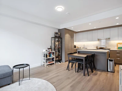 206-6085 Irmin Street - 4