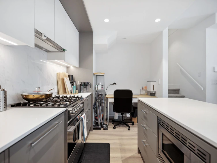 206-6085 Irmin Street, Burnaby, BC, V5J 5C5 - 10