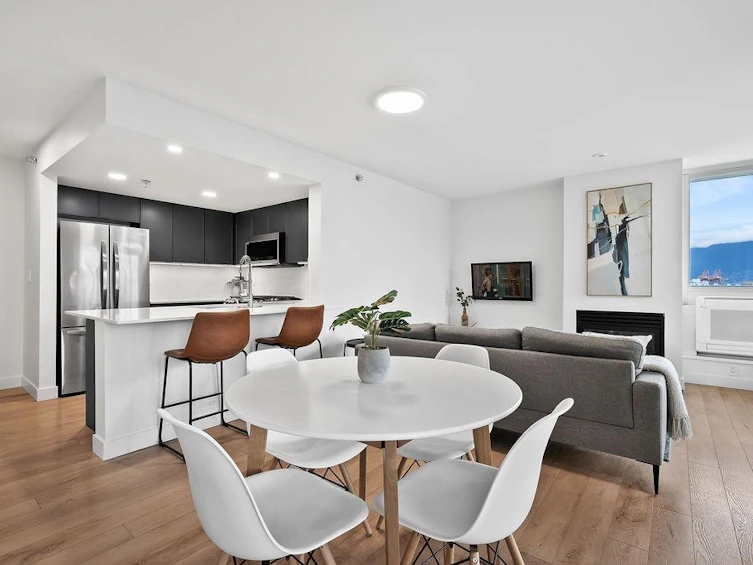 1302-120 Milross Avenue, Vancouver, BC, V6A 4K7 - 4