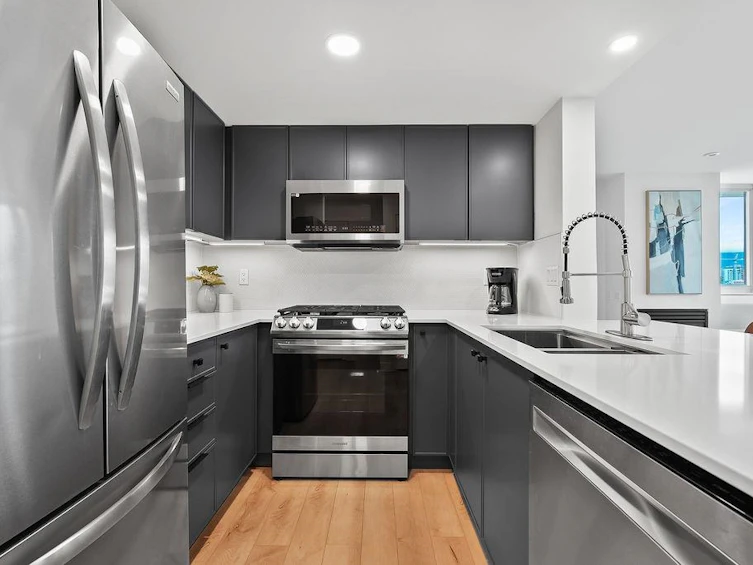 1302-120 Milross Avenue, Vancouver, BC, V6A 4K7 - 3