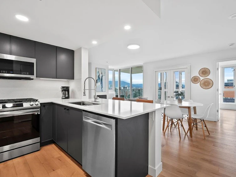 1302-120 Milross Avenue, Vancouver, BC, V6A 4K7 - 2