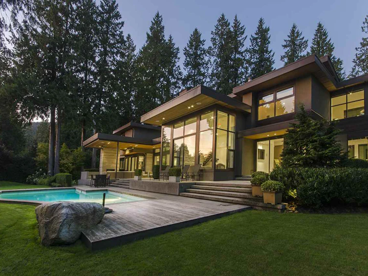 2998 Rosebery Avenue, West Vancouver, BC, V7V 3A7 - 3