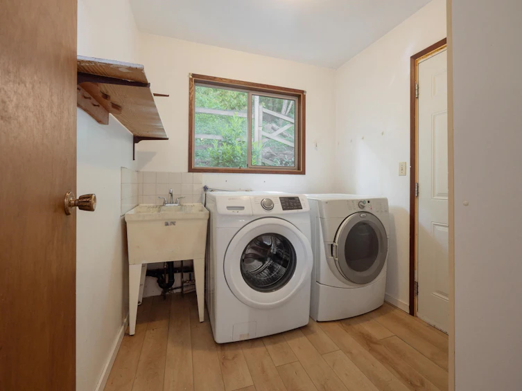 642 Gower Point Road, Gibsons, BC, V0N 1V8 - 22
