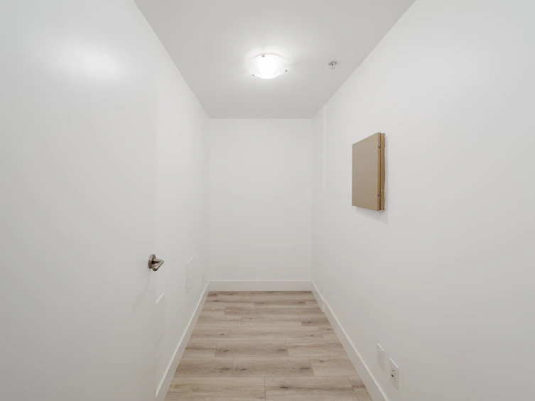607-2228 W Broadway, Vancouver, BC, V6K 0B1 - 8
