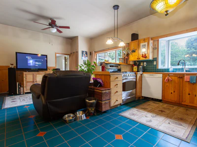 1020 Finch Drive - 3