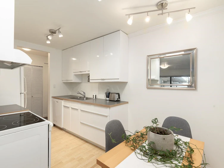 309-2150 Brunswick Street, Vancouver, BC, V5T 3L5 - 8