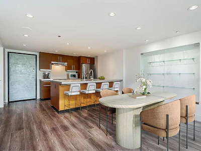212-1238 Seymour Street - 3