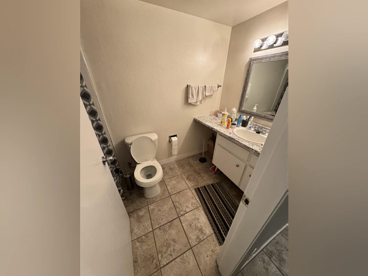 312-6420 Buswell Street, Richmond, BC, V6Y 2E9 - 2