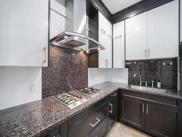 1420 W 53rd Avenue, Vancouver, BC, V6P 1L2 - 9
