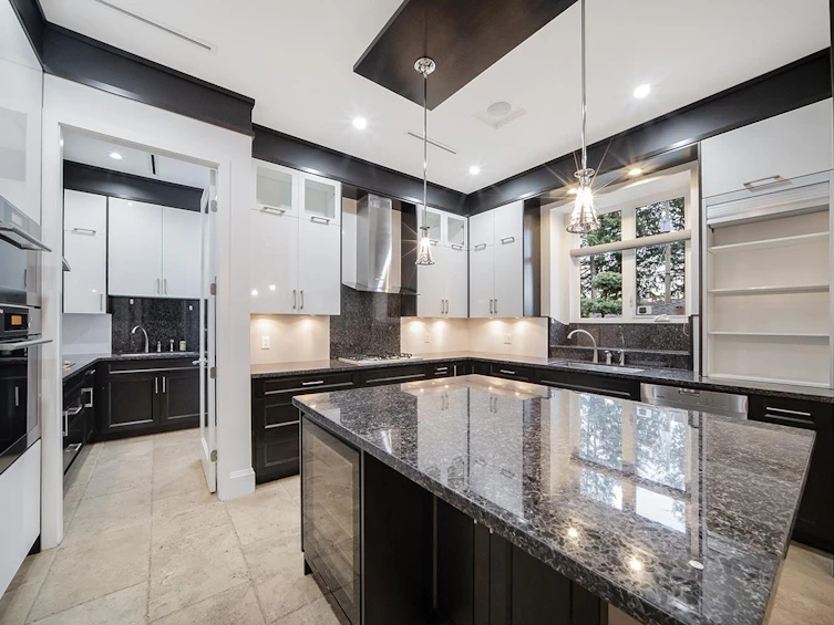 1420 W 53rd Avenue, Vancouver, BC, V6P 1L2 - 7