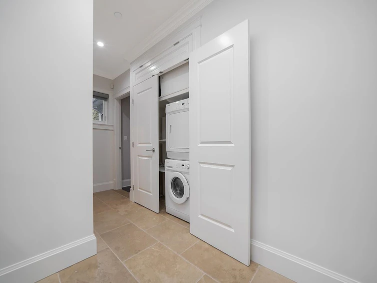 1420 W 53rd Avenue, Vancouver, BC, V6P 1L2 - 12