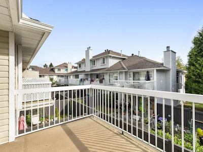 6-13970 72 Avenue - 4