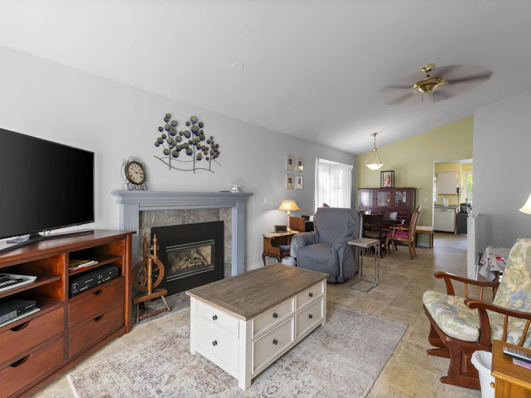 6-13970 72 Avenue, Surrey, BC, V3W 0M5 - 2