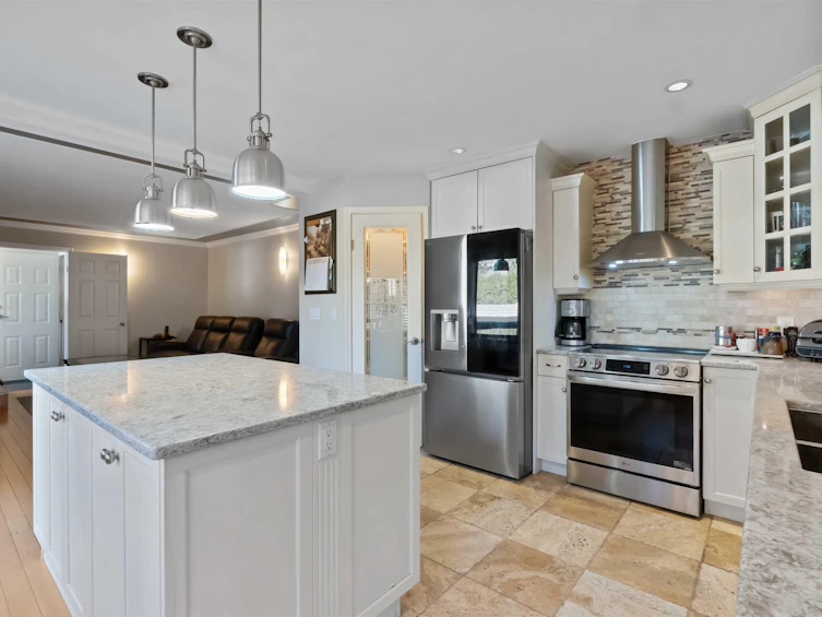 24109 124 Avenue, Maple Ridge, BC, V4R 1N3 - 9