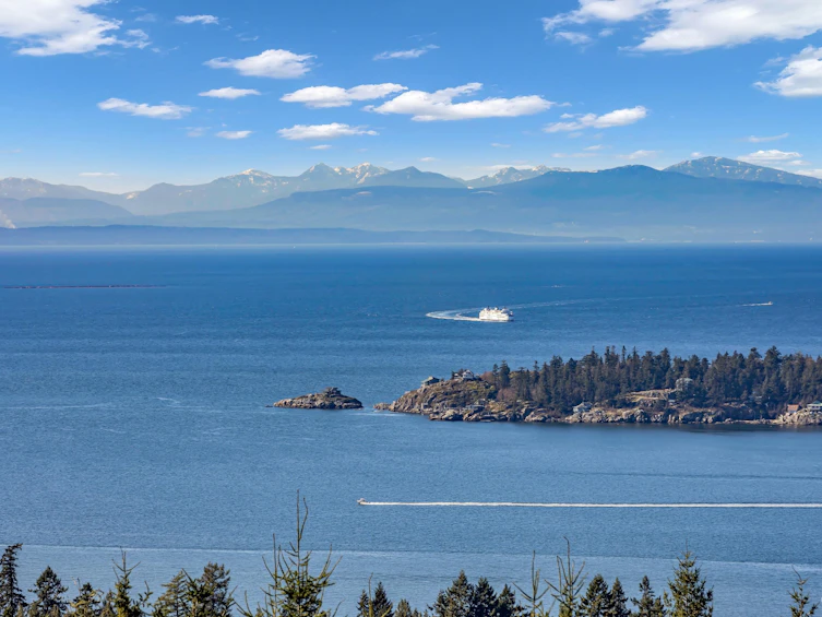 4795 Westwood Drive, West Vancouver, BC, V7S 3B5 - 4
