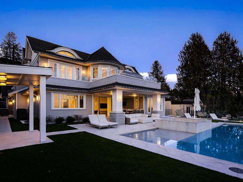 2531 Nelson Avenue, West Vancouver BC V7V 2R5