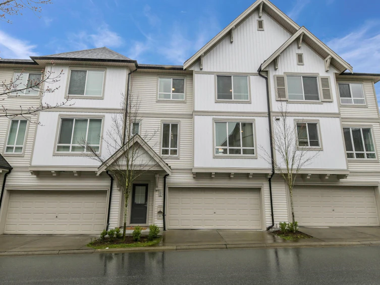 104-30930 Westridge Place, Abbotsford, BC, V2T 0G6 - 2