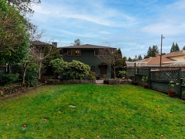 1323 E 29th Street, North Vancouver, BC, V7J 1T2 - 38