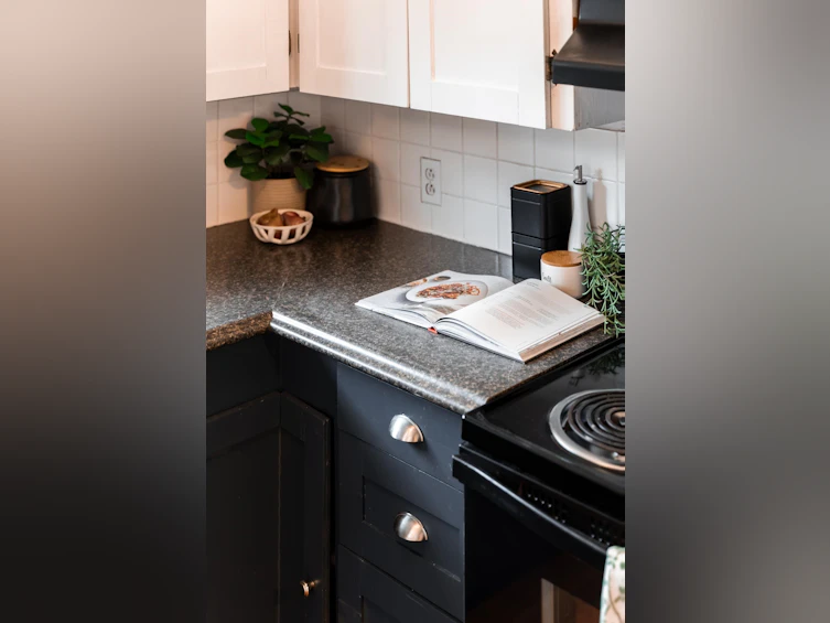 1323 E 29th Street, North Vancouver, BC, V7J 1T2 - 8