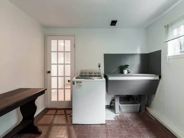 1323 E 29th Street, North Vancouver, BC, V7J 1T2 - 31