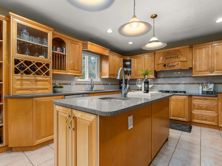 12179 63a Avenue, Surrey, BC, V3X 3G8 - 4
