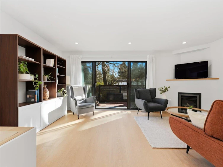 48-1910 Cedar Village Crescent, North Vancouver, BC, V7J 3M5 - 3