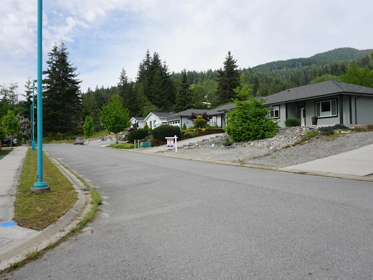 6222 Sitka Road, Sechelt, BC, V7Z 0L3 - 24