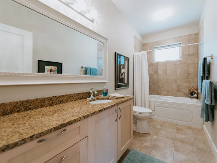 6222 Sitka Road, Sechelt, BC, V7Z 0L3 - 11