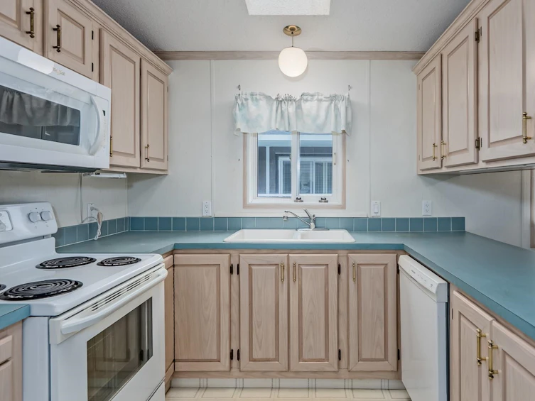 52-3931 198 Street, Langley, BC, V3A 1C9 - 11