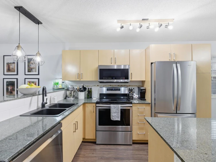 60-19250 65 Avenue, Surrey, BC, V4N 5R7 - 9