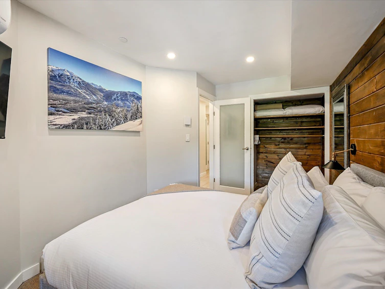 326-4360 Lorimer Road, Whistler, BC, V8E 1A5 - 14