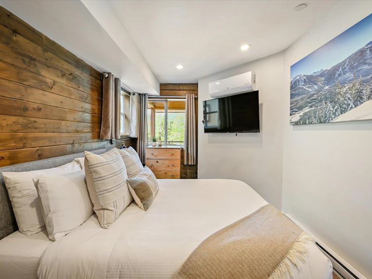 326-4360 Lorimer Road, Whistler, BC, V8E 1A5 - 13