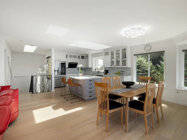250 Kelvin Grove Way, West Vancouver, BC, V0N 2E0 - 4
