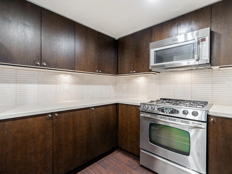 502-8160 Lansdowne Road, Richmond, BC, V6X 0A9 - 9