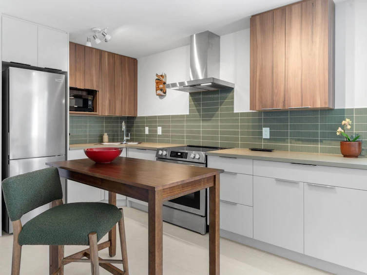 101A-460 14th Street, West Vancouver, BC, V7T 2W1 - 8