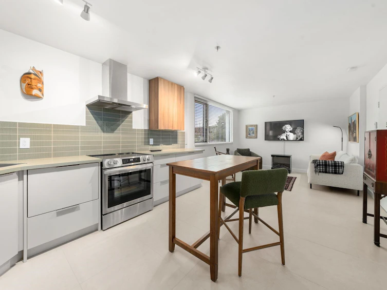 101A-460 14th Street, West Vancouver, BC, V7T 2W1 - 6