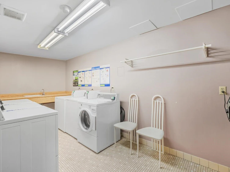 206-1065 E 8th Avenue, Vancouver, BC, V5T 1V1 - 24