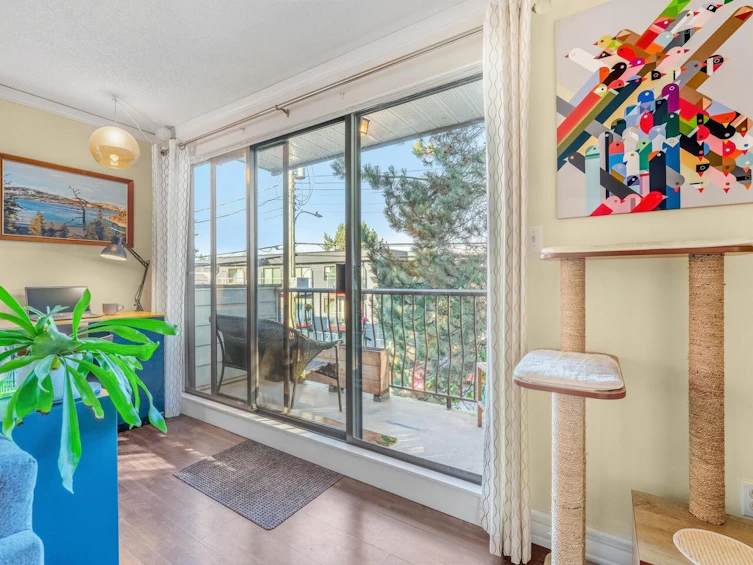 206-1065 E 8th Avenue, Vancouver, BC, V5T 1V1 - 11